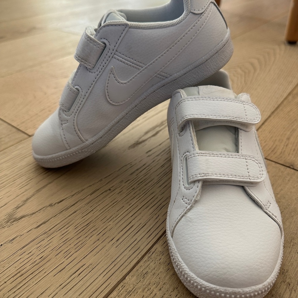Kids Nike Court Royale Sneakers 833536-102 Size 12C